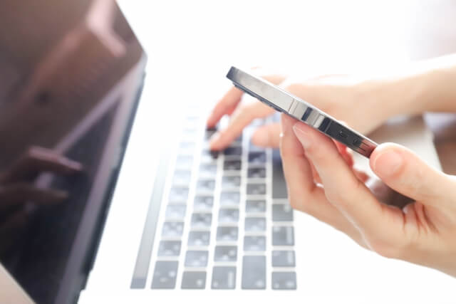 更新通知が届く仕組みとは？ウェブサイトのリアルタイム監視技術