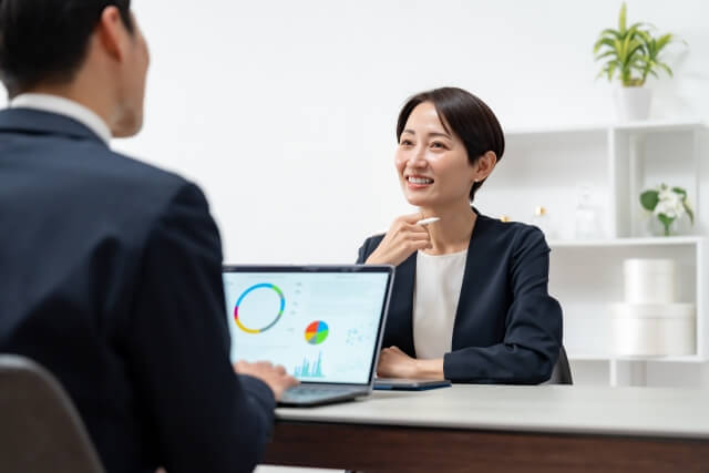 無料と有料で何が違う？チェック精度や対応範囲を比較